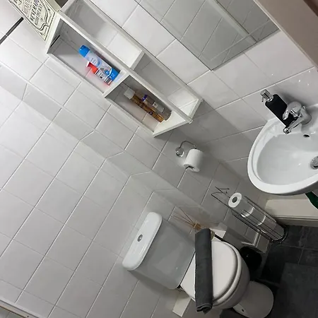 Pansiyon Lovely Twin With Ensuite Bathroom 15 Mins From Airport Dublin