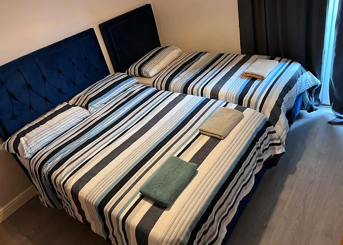 Lovely Twin With Ensuite Bathroom 15 Mins From Airport Dublino